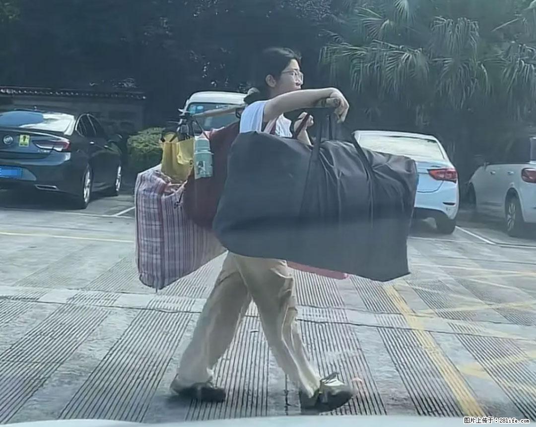 全网追的“扁担女孩”，找了一份暑假工，时薪12元 - 甘孜生活资讯 - 甘孜28生活网 ganzi.28life.com